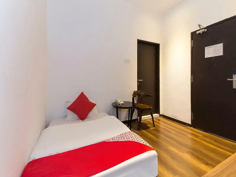 Oyo 127 The Reeds Hotel Kuala Lumpur